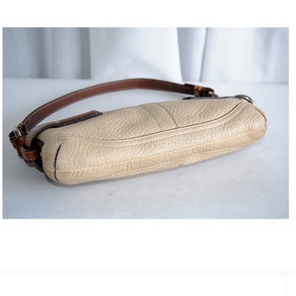 Cream Coach Small Leather Hobo Shoulder Bag - Picture 5 of 7